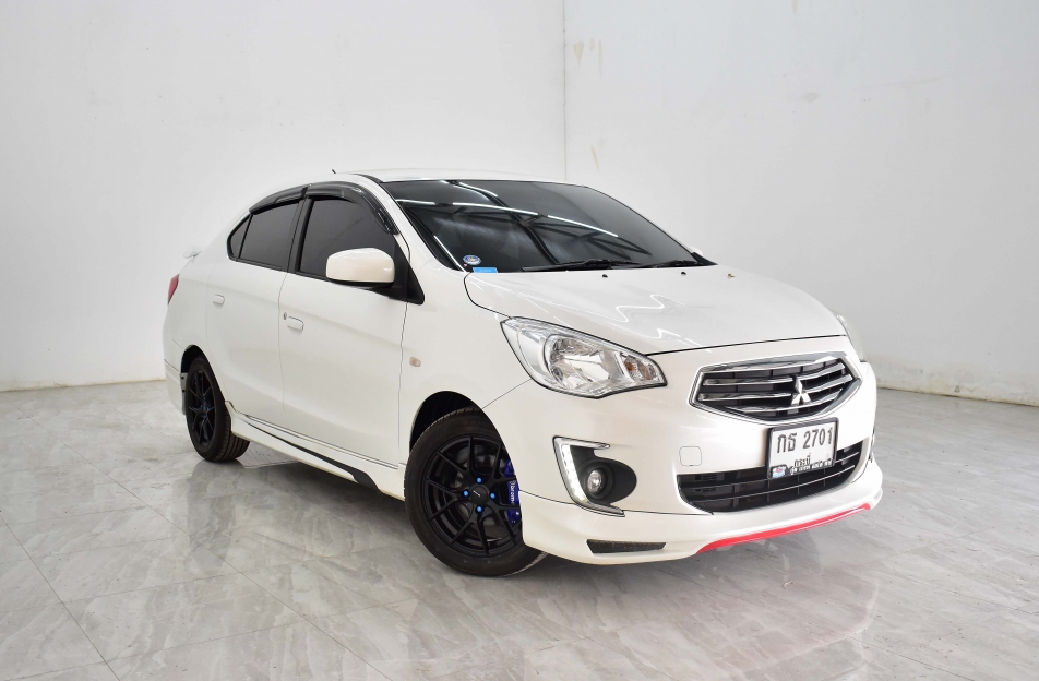 Mitsubishi Attrage GLX