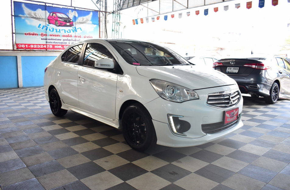 Mitsubishi Attrage GLX