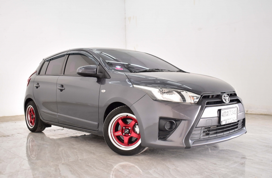Toyota Yaris J
