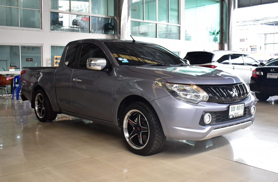 Mitsubishi Triton Cab GLX