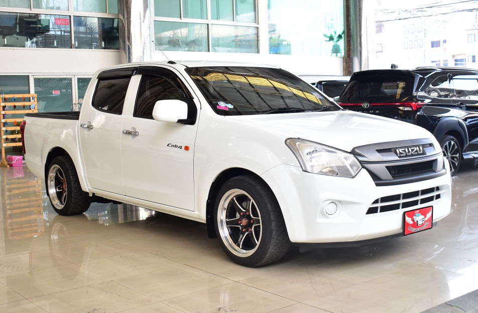ISUZU All new 4Dr S